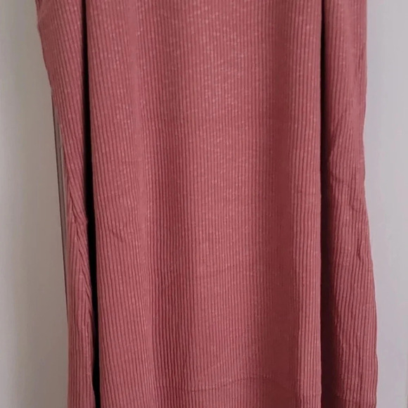 Identity PLUS bodycon dresses - Picture 4 of 5